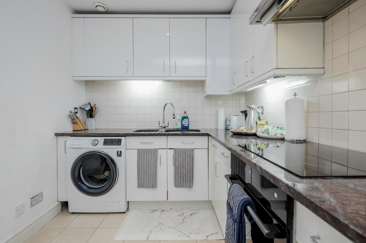 Oxford Street Homestay Londres Exterior foto