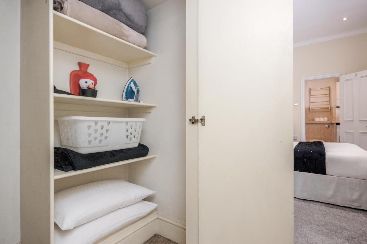 Oxford Street Homestay Londres Exterior foto