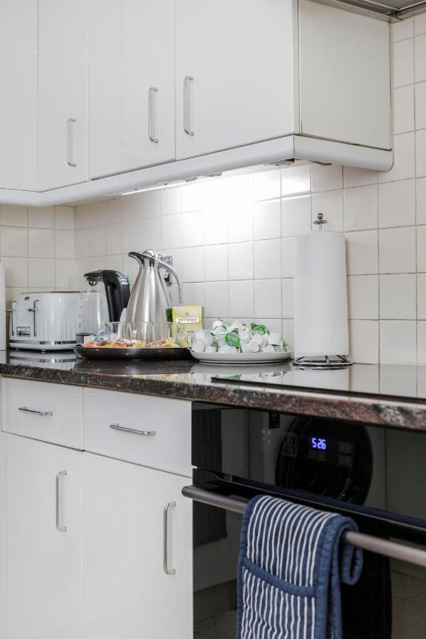 Oxford Street Homestay Londres Exterior foto